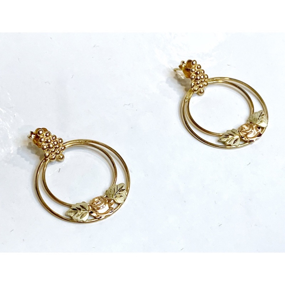 South Dakota Gold Company 10K Gold Earrings
